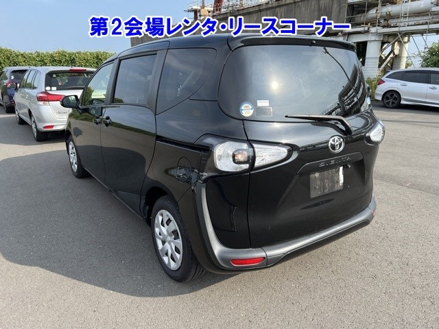 TOYOTA SIENTA 2018