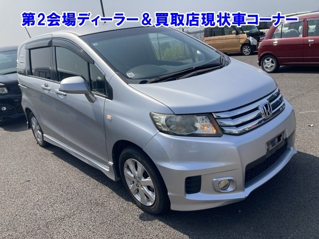 HONDA FREED 2010