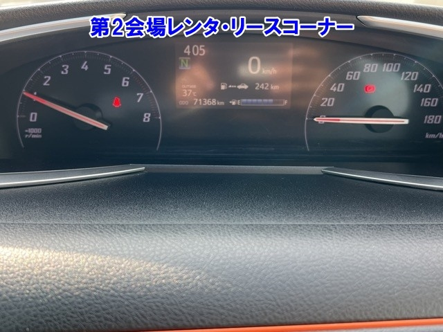 TOYOTA SIENTA 2018