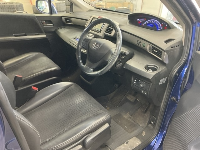 HONDA FREED 2014