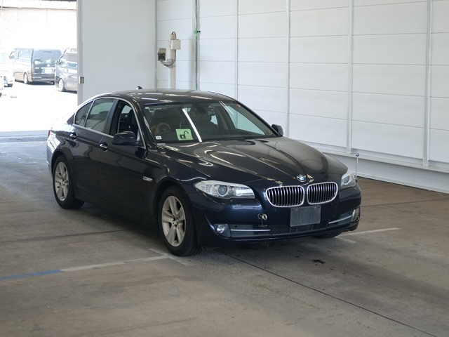 BMW 5 SERIES 2010