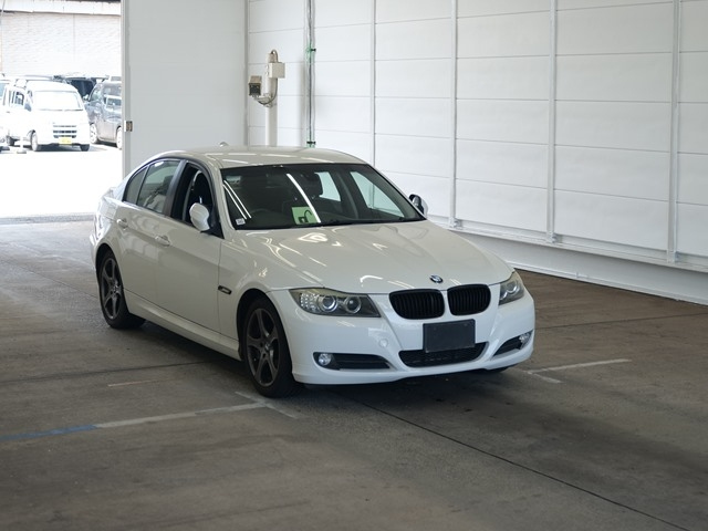 BMW 3 SERIES 2010