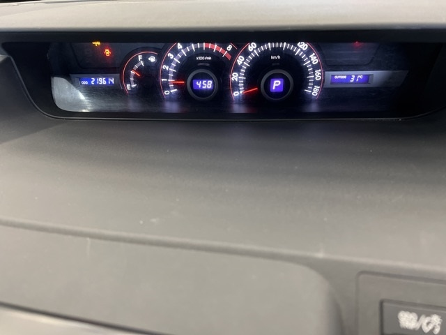 TOYOTA NOAH 2009