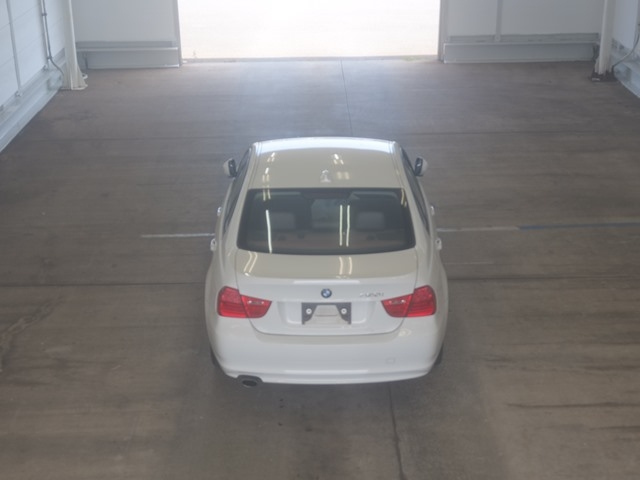 BMW 3 SERIES 2010