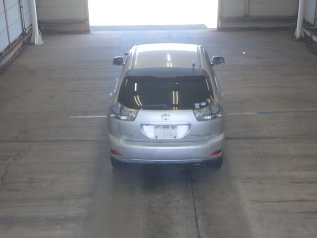 TOYOTA HARRIER 2011