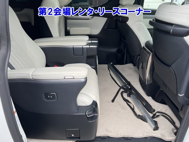 TOYOTA ALPHARD 2018