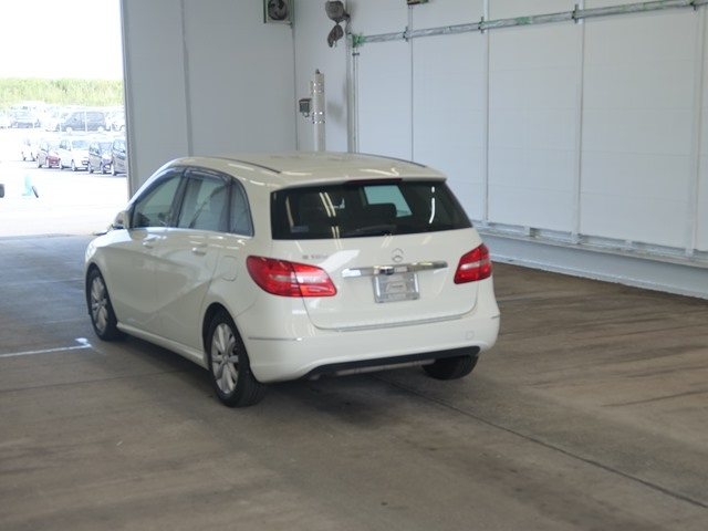 MERCEDES BENZ B CLASS 2012