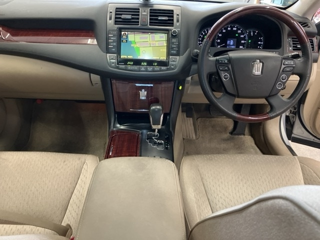 TOYOTA CROWN 2009