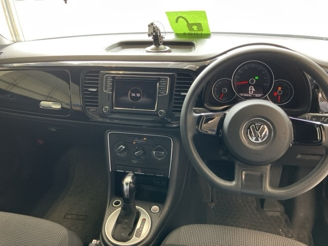 VOLKSWAGEN THE BEETLE 2017