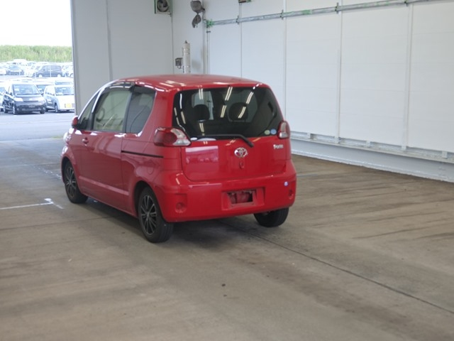 TOYOTA PORTE 2012