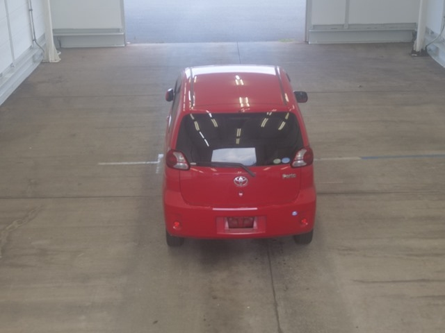 TOYOTA PORTE 2012