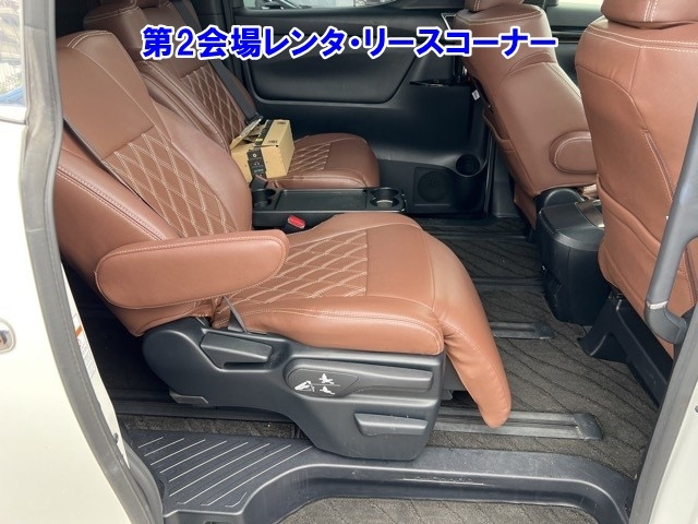 TOYOTA ALPHARD 2016