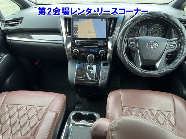 TOYOTA ALPHARD 2016