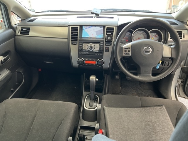 NISSAN TIIDA 2008