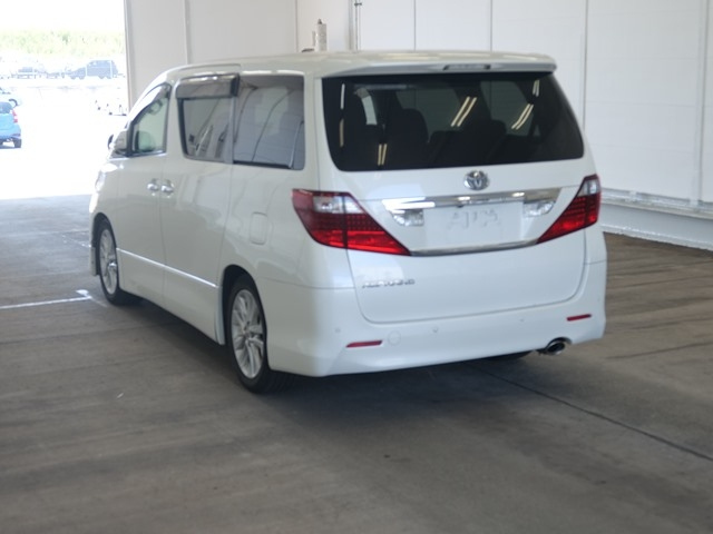 TOYOTA ALPHARD 2008