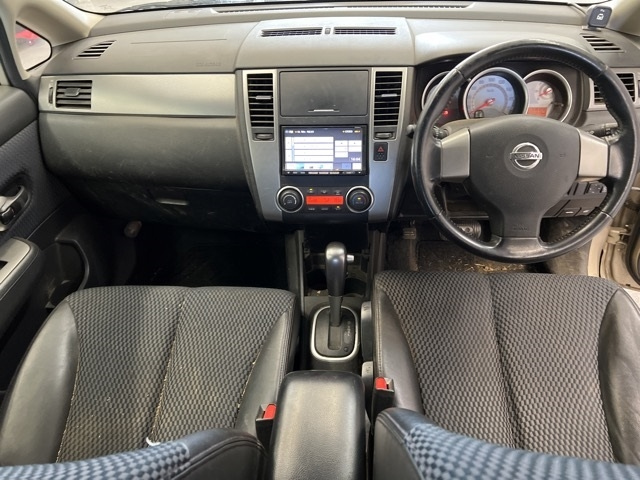 NISSAN TIIDA 2009