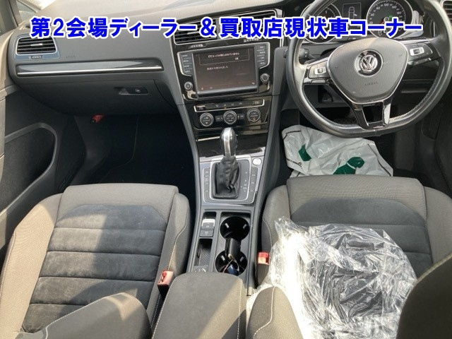 VOLKSWAGEN GOLF 2014