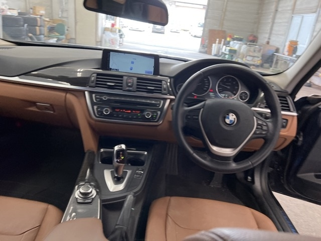 BMW 3 SERIES 2013
