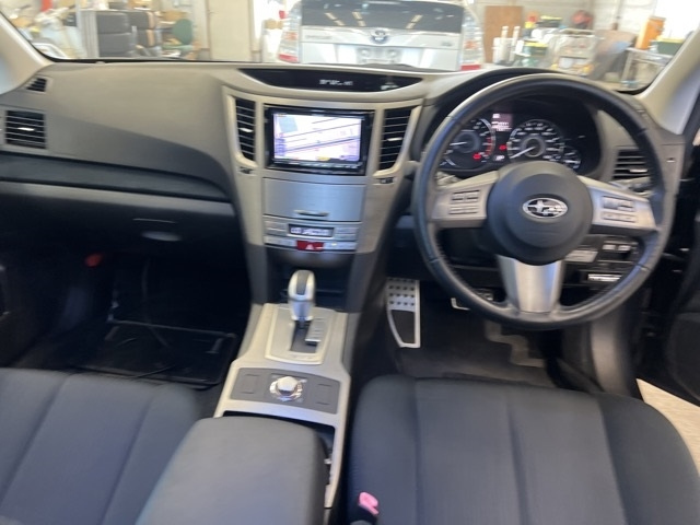 SUBARU LEGACY 2010