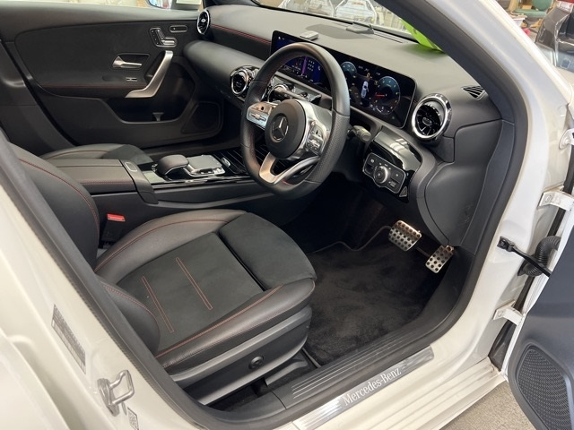 MERCEDES BENZ A CLASS 2018