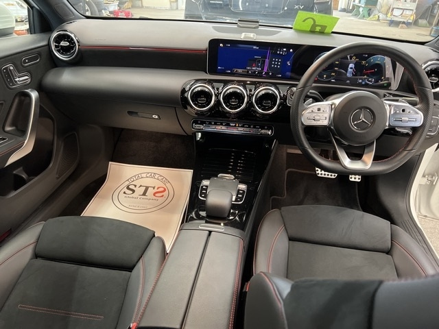 MERCEDES BENZ A CLASS 2018