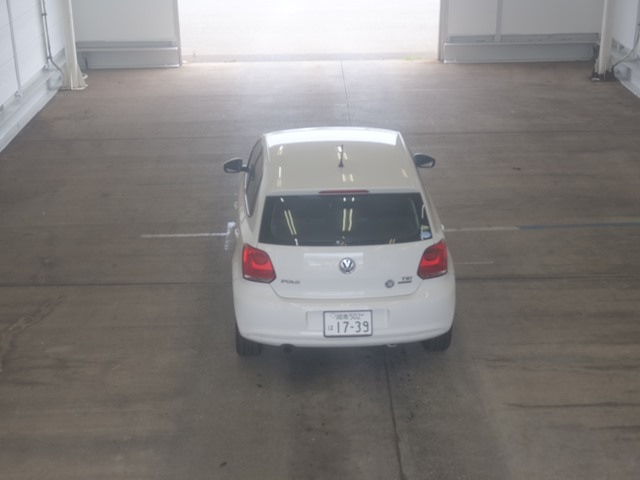 VOLKSWAGEN POLO 2013