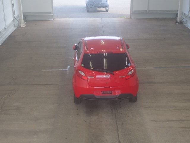 MAZDA DEMIO 2010