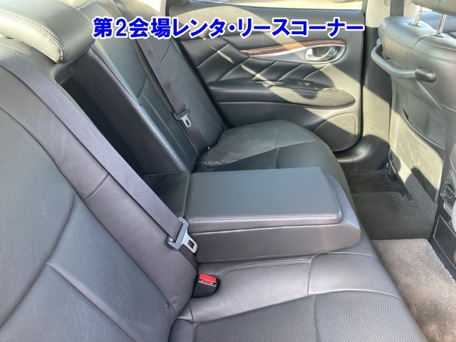 NISSAN FUGA 2016