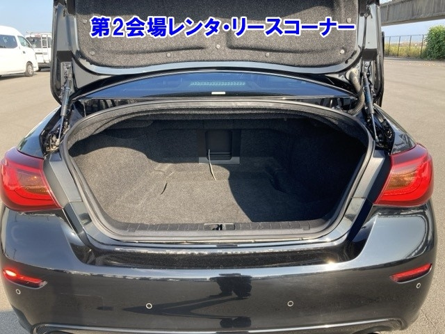 NISSAN FUGA 2016