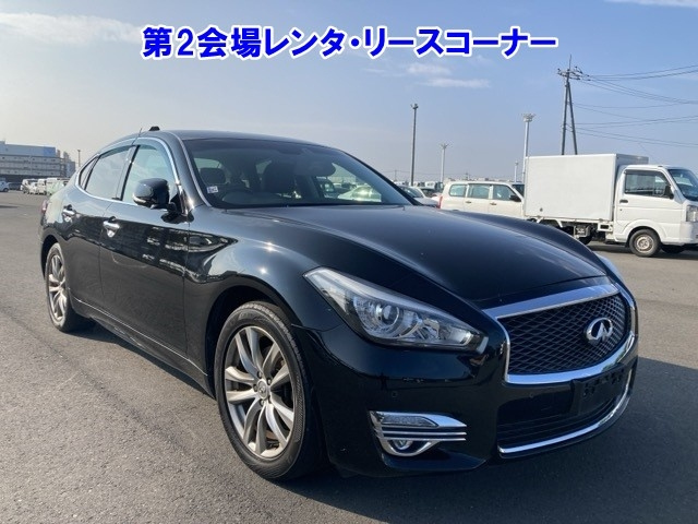 NISSAN FUGA 2016