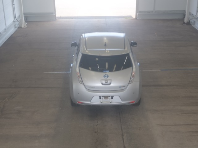 NISSAN LEAF 2015
