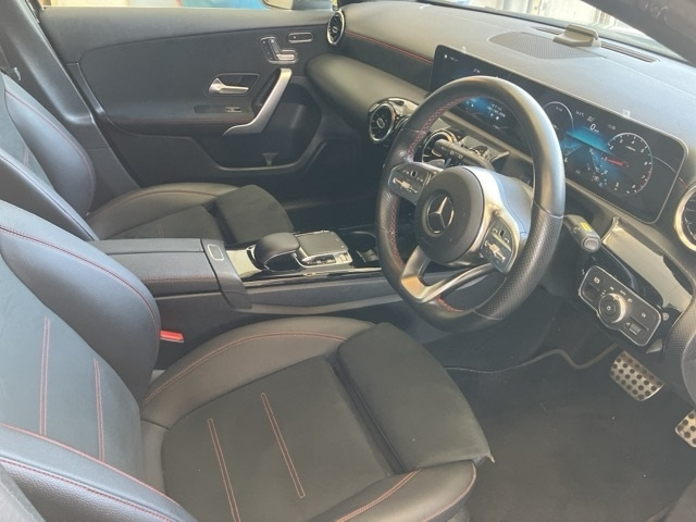 MERCEDES BENZ A CLASS 2018