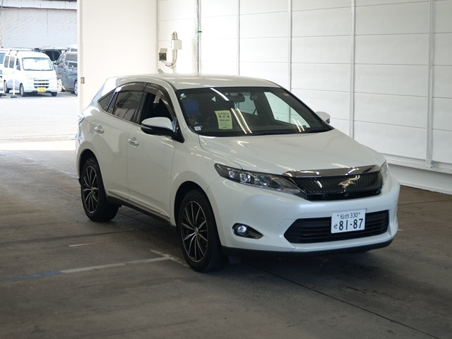 TOYOTA HARRIER 2014