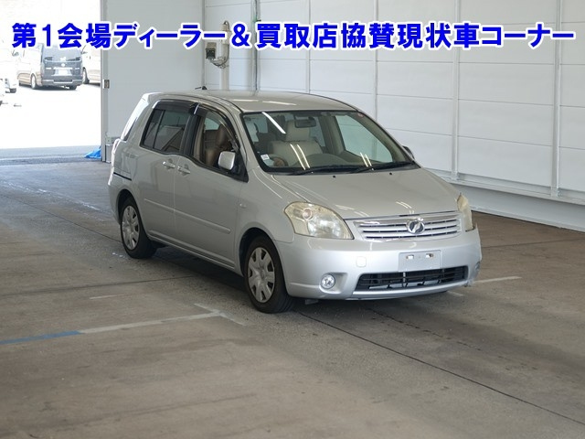 TOYOTA RAUM 2008