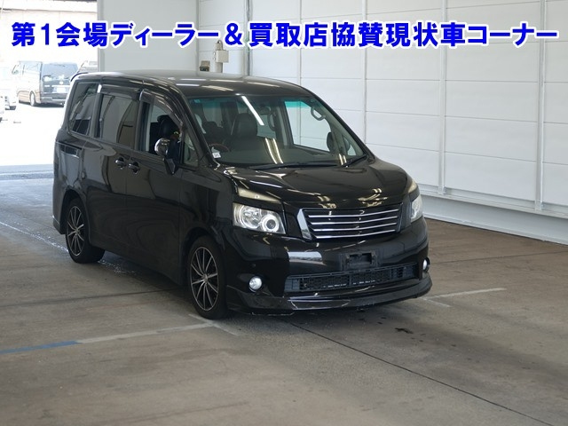 TOYOTA VOXY 2008