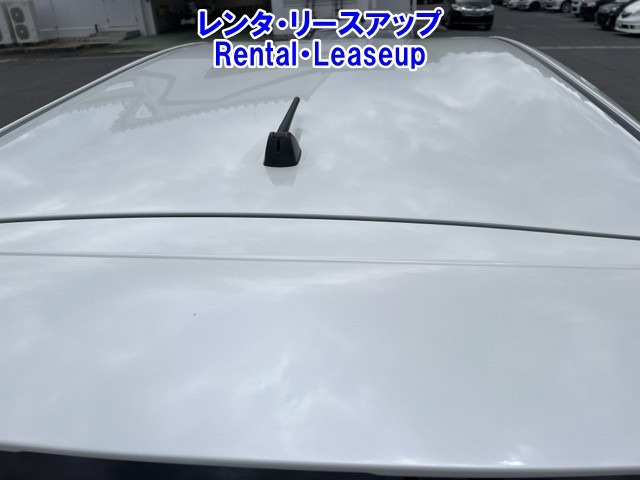 TOYOTA PRIUS ALPHA 2014