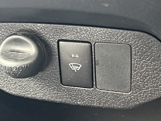 TOYOTA VITZ 2016