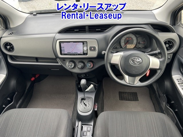 TOYOTA VITZ 2016