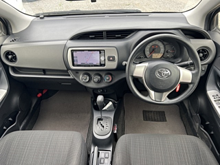 TOYOTA VITZ 2016
