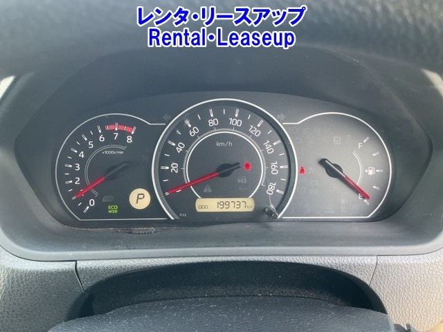 TOYOTA NOAH 2018
