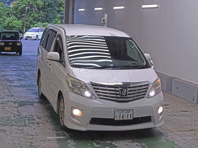 TOYOTA ALPHARD 2010