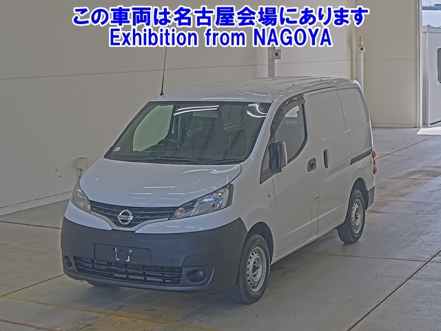 NISSAN NV200 2021