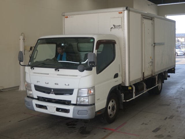 MITSUBISHI CANTER 2011