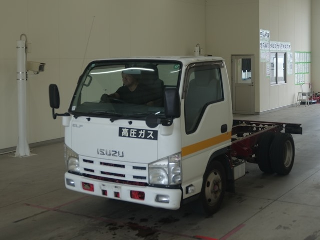 ISUZU ELF 2012