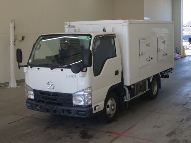 MAZDA TITAN 2021