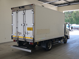ISUZU ELF 2017