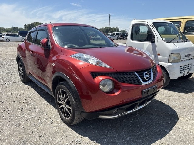 NISSAN JUKE 2014