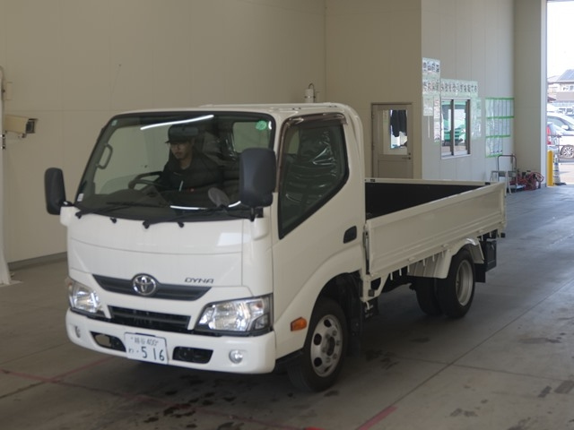 TOYOTA DYNA 2021