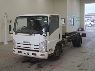 ISUZU ELF 2011
