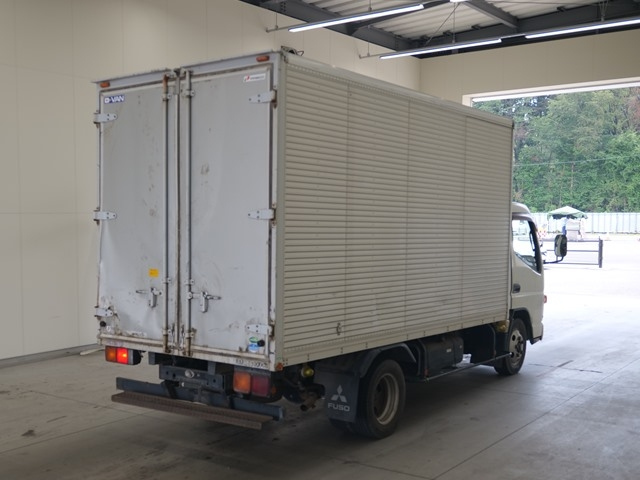 MITSUBISHI CANTER 2010